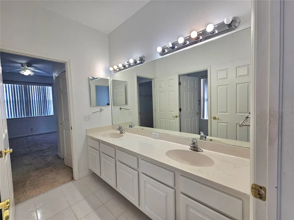 2307 Messenger Circle Safety Harbor FL 34695