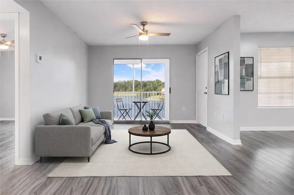 214 Lake Parsons Green Brandon FL 33511