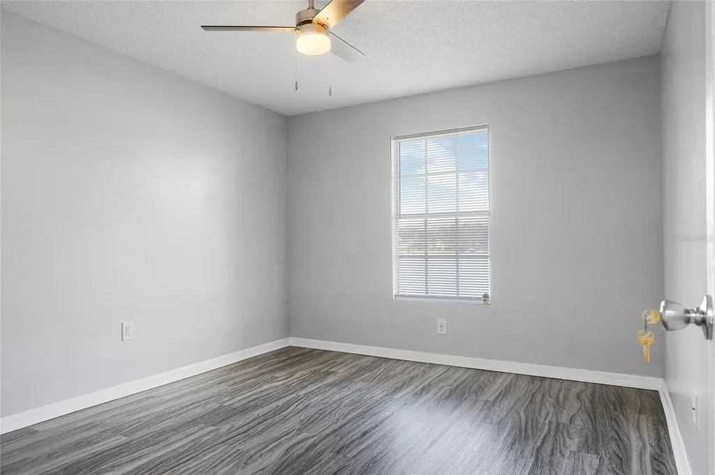 214 Lake Parsons Green Brandon FL 33511