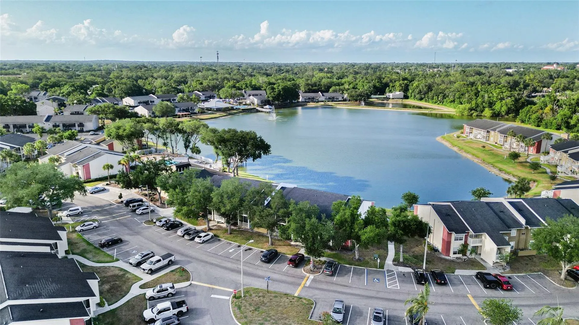 214 Lake Parsons Green Brandon FL 33511