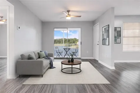 214 Lake Parsons Green Brandon FL 33511