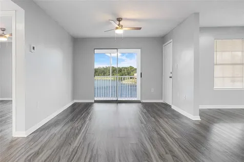 214 Lake Parsons Green Brandon FL 33511