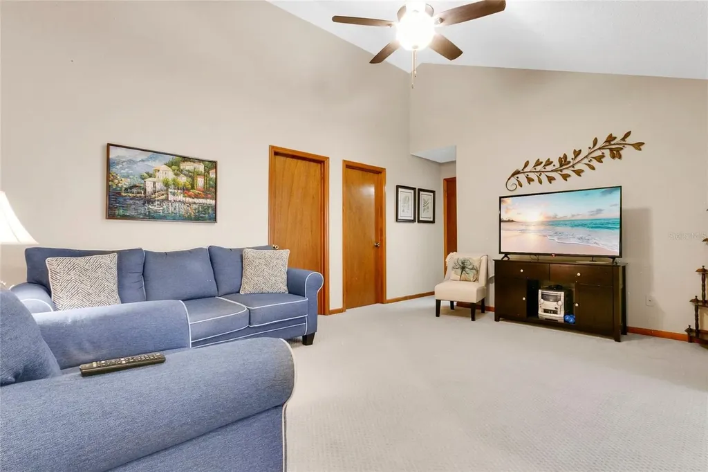 5458 Aeolus Way Orlando FL 32808