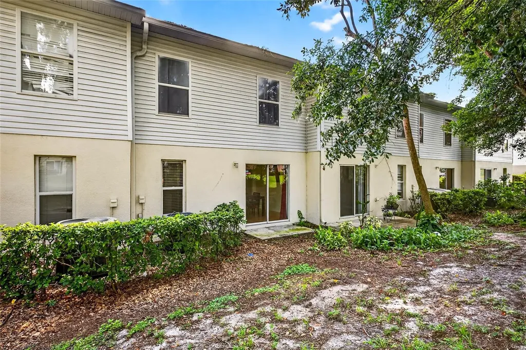 4656 Ashburn Square Drive Tampa FL 33610