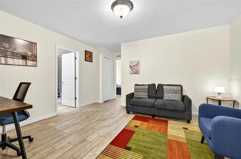 4656 Ashburn Square Drive Tampa FL 33610