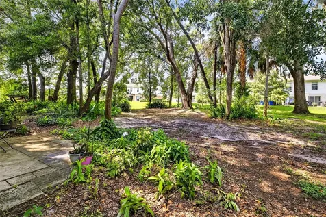 4656 Ashburn Square Drive Tampa FL 33610
