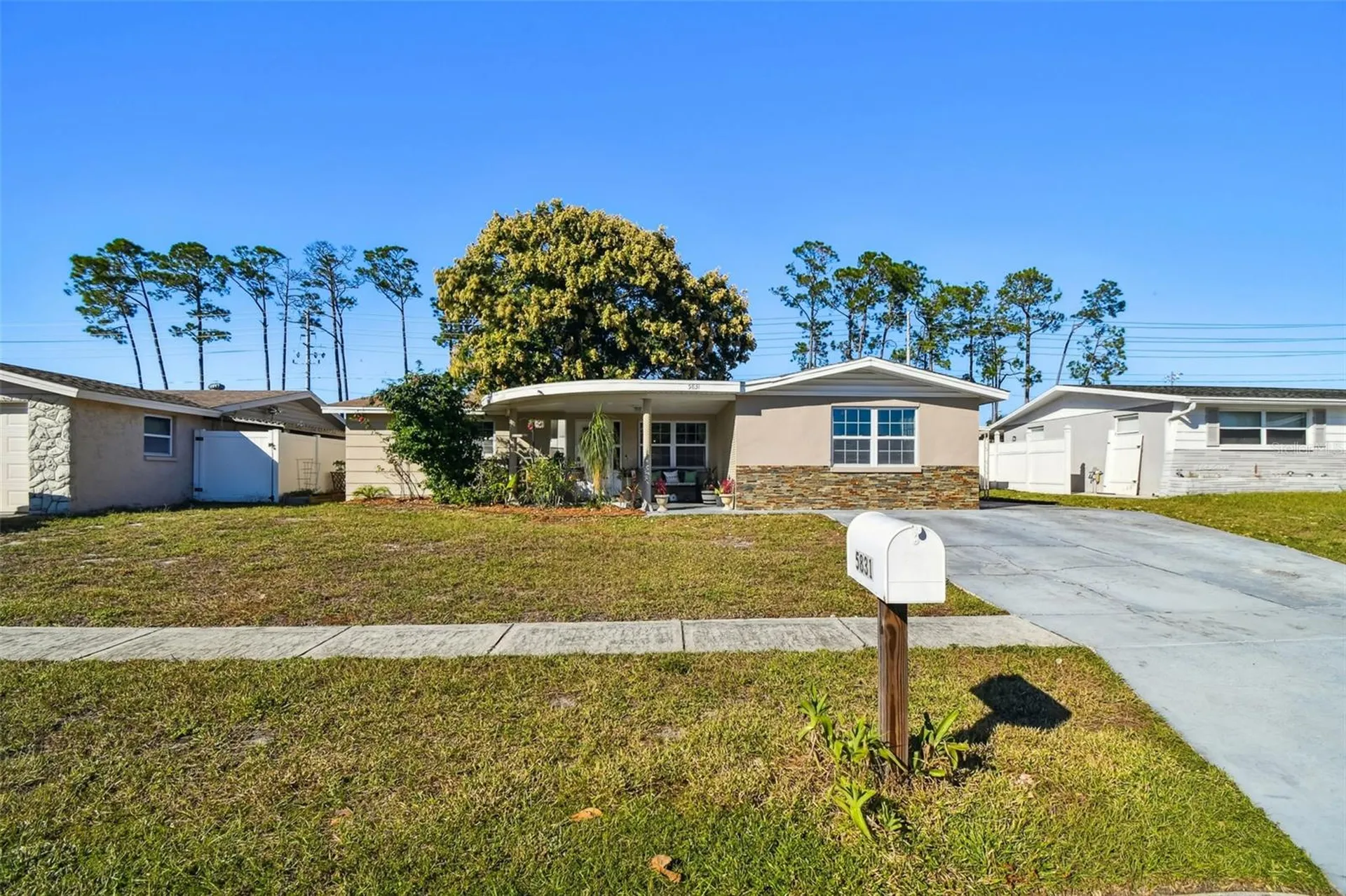 5831 1st Avenue New Port Richey FL 34652