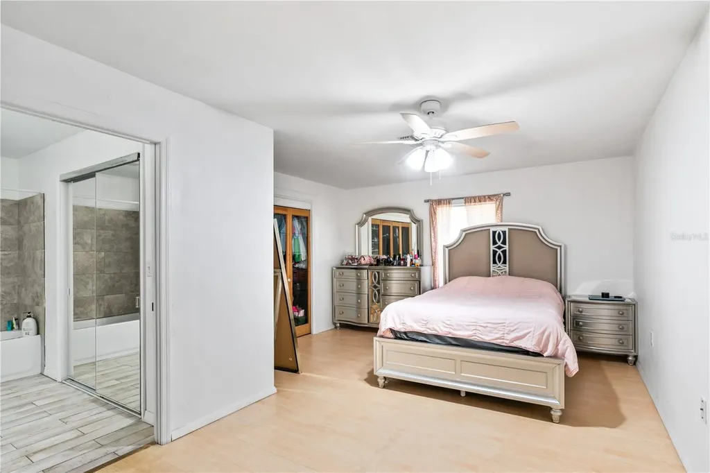 39443 8th Avenue Zephyrhills FL 33542