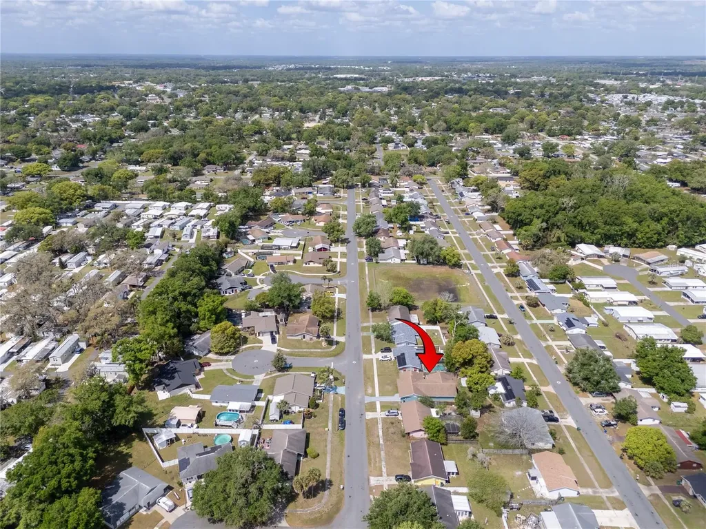 39443 8th Avenue Zephyrhills FL 33542