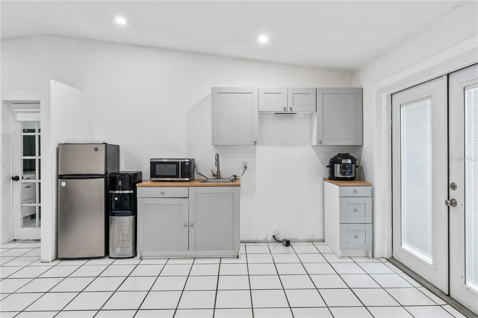 39443 8th Avenue Zephyrhills FL 33542