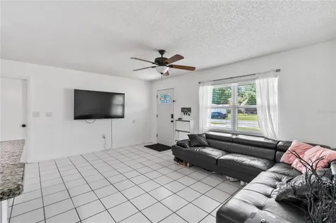 39443 8th Avenue Zephyrhills FL 33542