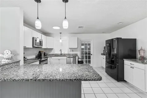39443 8th Avenue Zephyrhills FL 33542