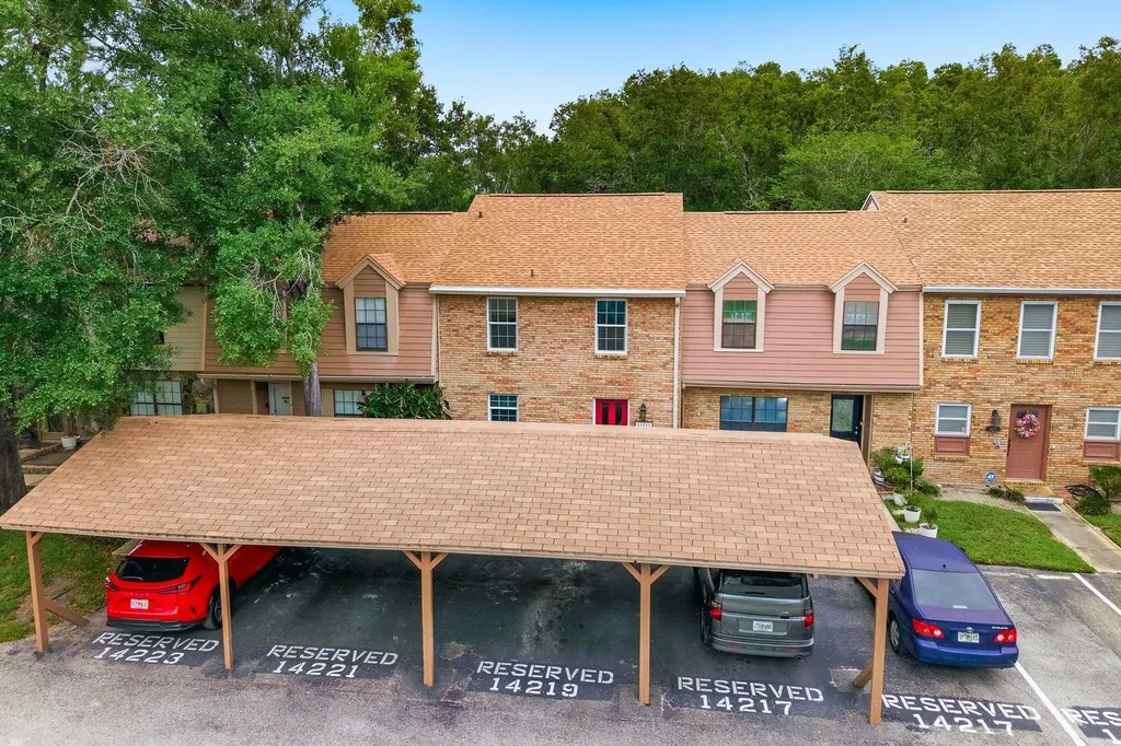 14219 Wellesley Drive Tampa FL 33624