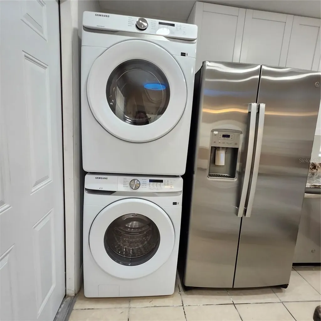 15406 Avalon Avenue Clearwater FL 33760