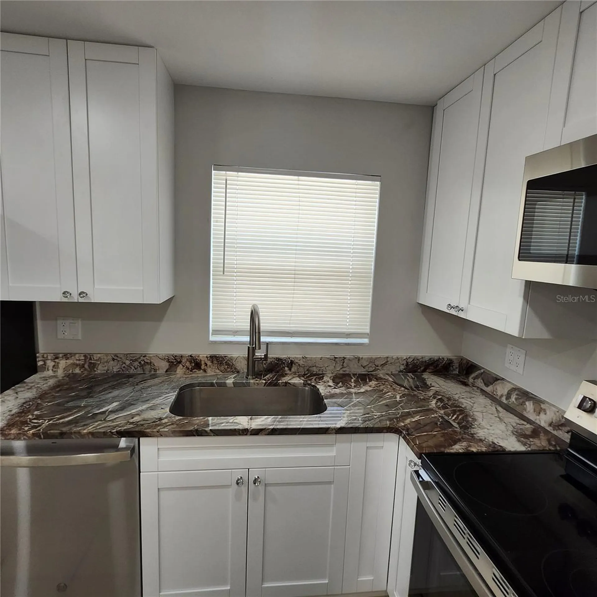 15406 Avalon Avenue Clearwater FL 33760