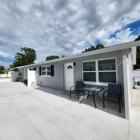 15406 Avalon Avenue Clearwater FL 33760