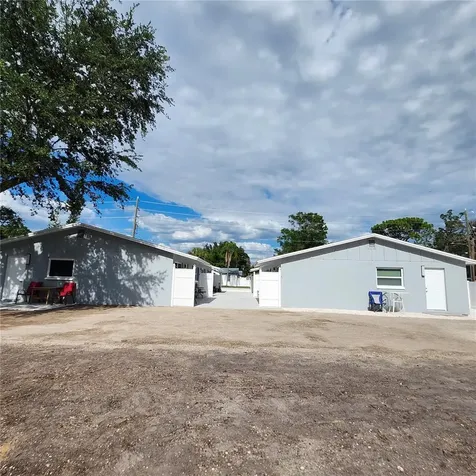 15406 Avalon Avenue Clearwater FL 33760