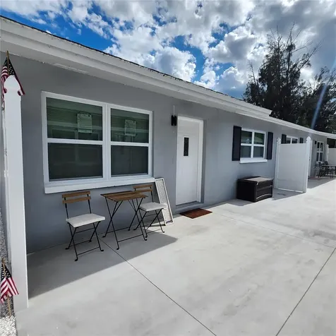 15406 Avalon Avenue Clearwater FL 33760