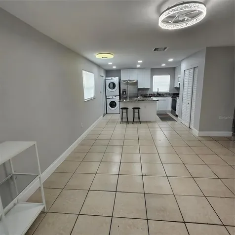 15406 Avalon Avenue Clearwater FL 33760