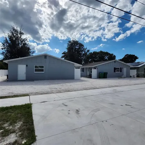 15406 Avalon Avenue Clearwater FL 33760