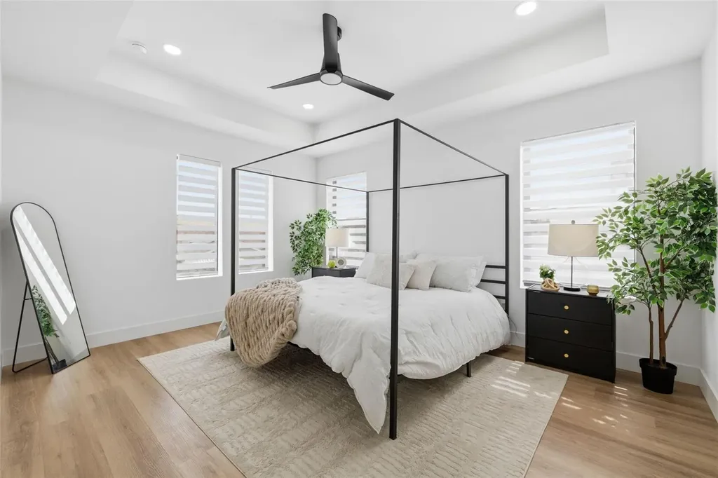 2328 W La Salle Street Tampa FL 33607
