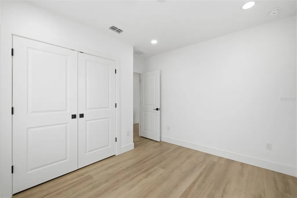 2328 W La Salle Street Tampa FL 33607
