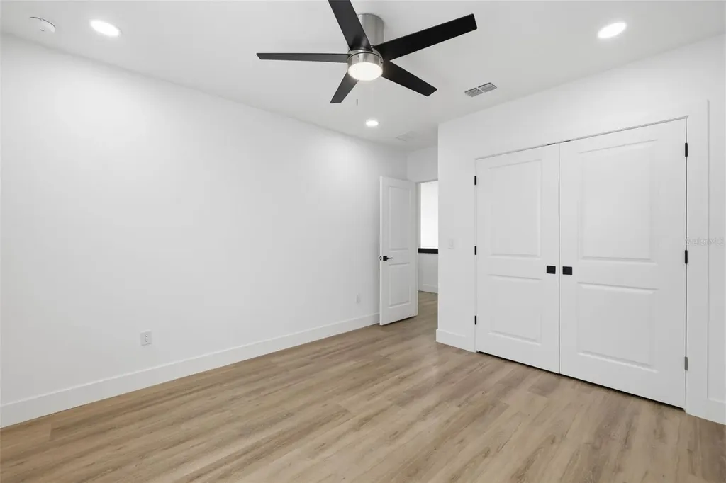 2328 W La Salle Street Tampa FL 33607