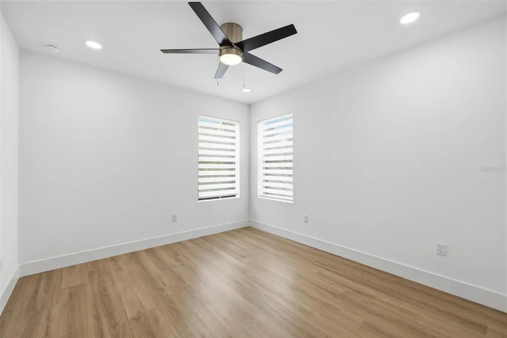 2328 W La Salle Street Tampa FL 33607