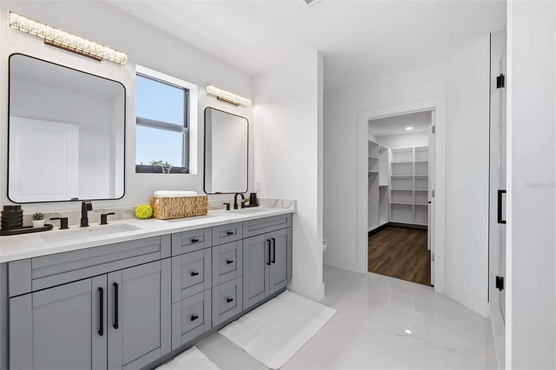 2328 W La Salle Street Tampa FL 33607