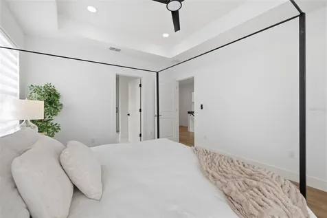 2328 W La Salle Street Tampa FL 33607