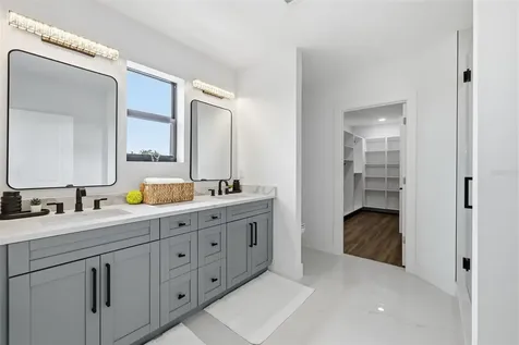 2328 W La Salle Street Tampa FL 33607