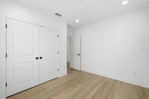 2328 W La Salle Street Tampa FL 33607