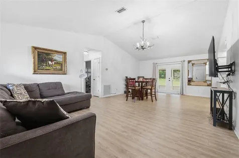 37744 Amelia Avenue Dade City FL 33525