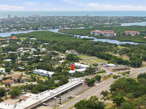 5800 Hollywood Boulevard Sarasota FL 34231