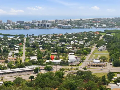 5800 Hollywood Boulevard Sarasota FL 34231