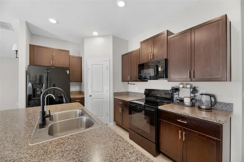 11216 Kelly Green Avenue Wimauma FL 33598