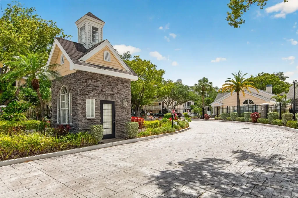 3305 Haviland Court Palm Harbor FL 34684