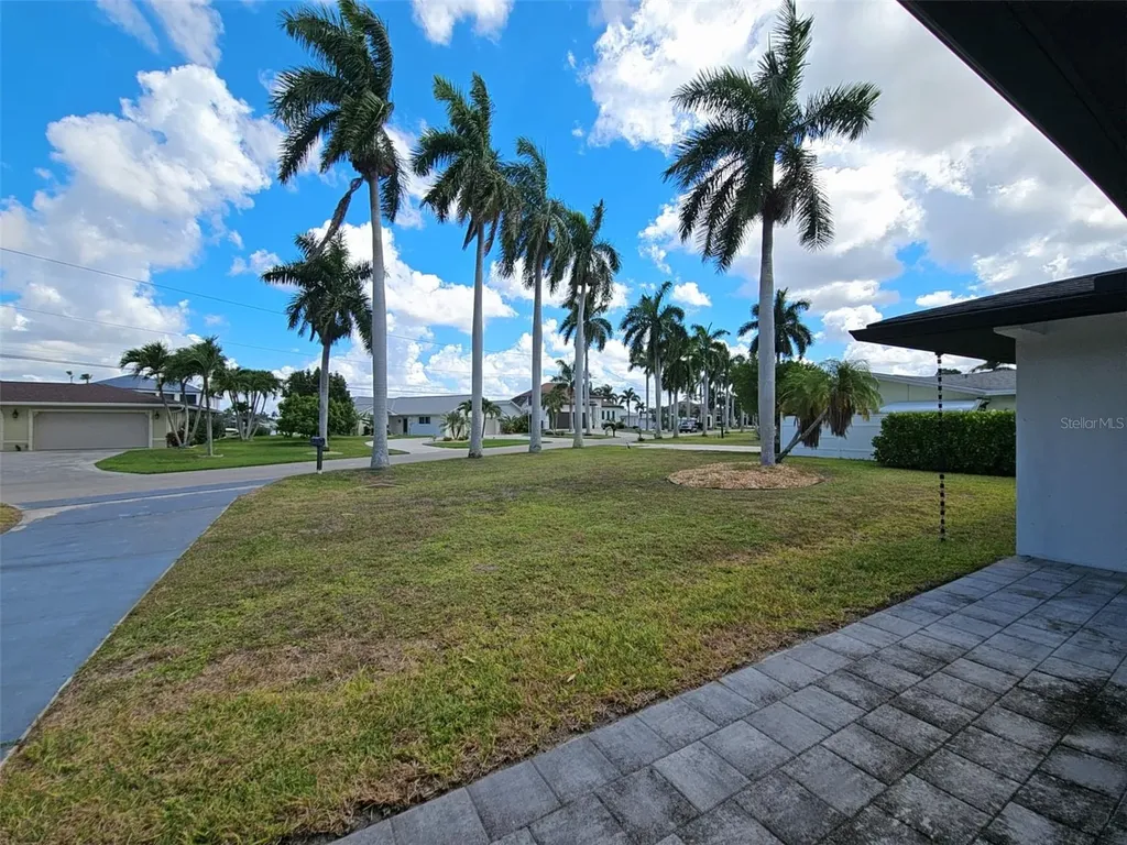 112 Bayshore Drive Cape Coral FL 33904