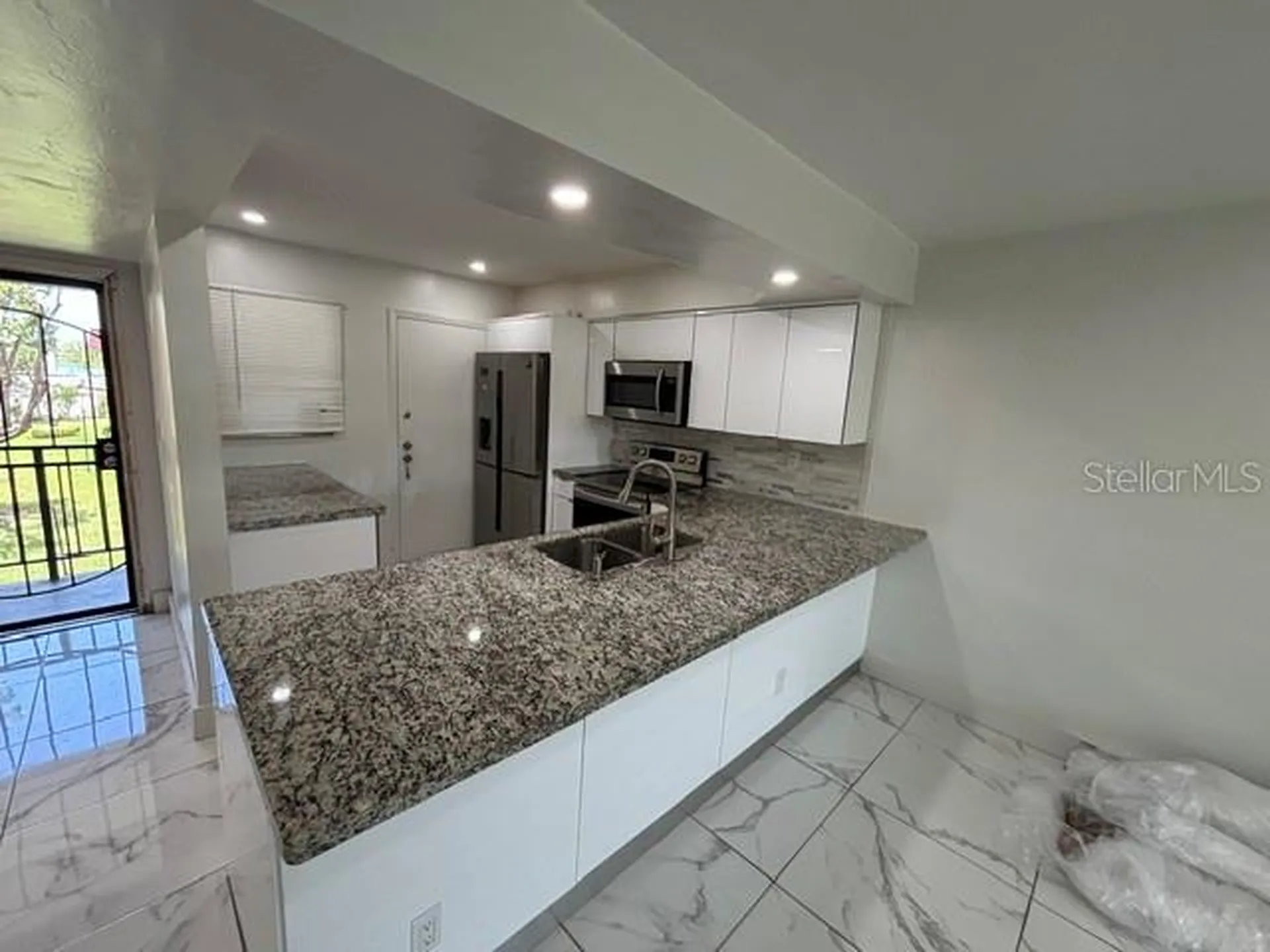 1400 NE 191st Street Miami FL 33179