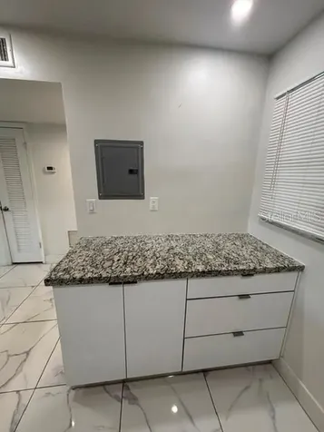 1400 NE 191st Street Miami FL 33179