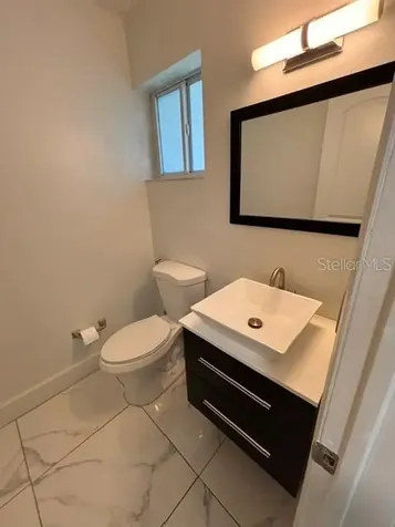 1400 NE 191st Street Miami FL 33179