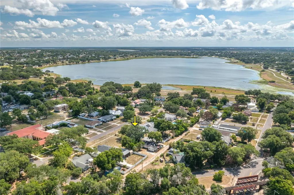 414 E Bullard Avenue Lake Wales FL 33853