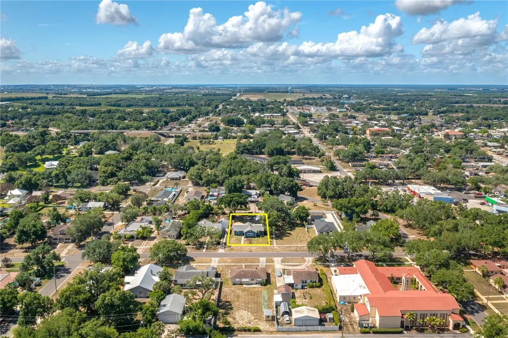 414 E Bullard Avenue Lake Wales FL 33853