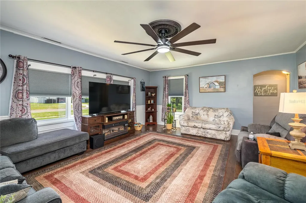 414 E Bullard Avenue Lake Wales FL 33853
