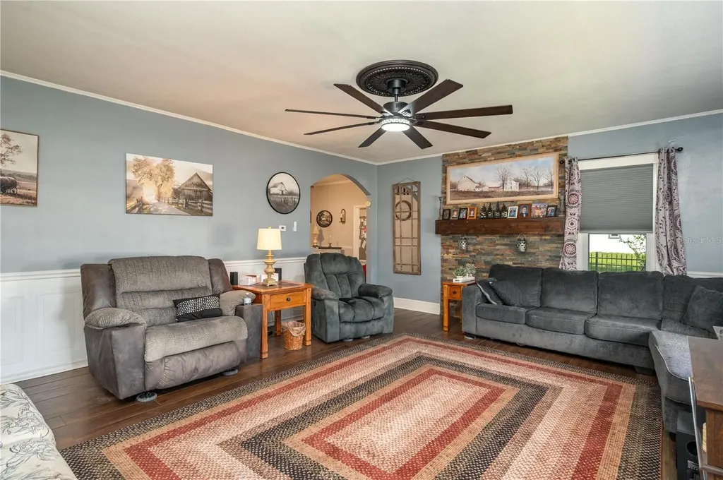 414 E Bullard Avenue Lake Wales FL 33853