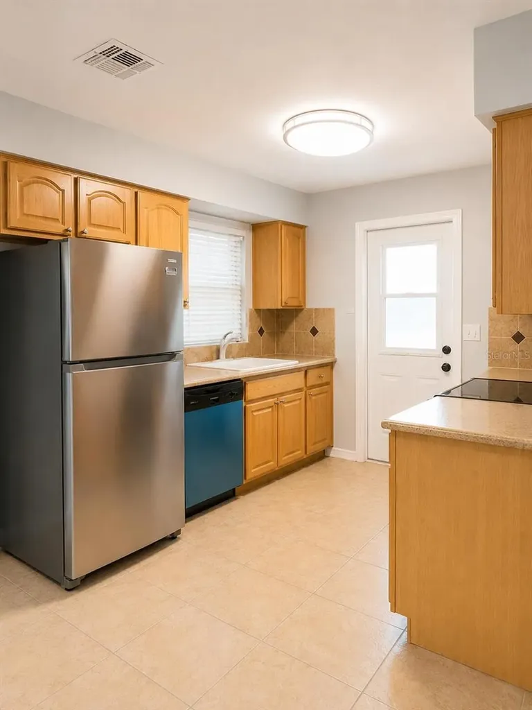 2202 Murdock Boulevard Orlando FL 32817