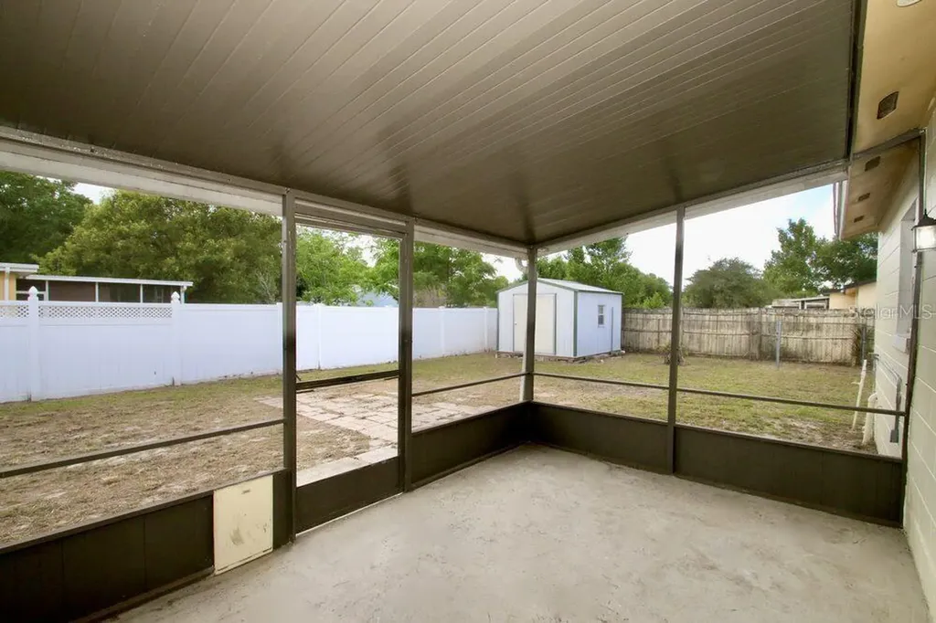 2202 Murdock Boulevard Orlando FL 32817