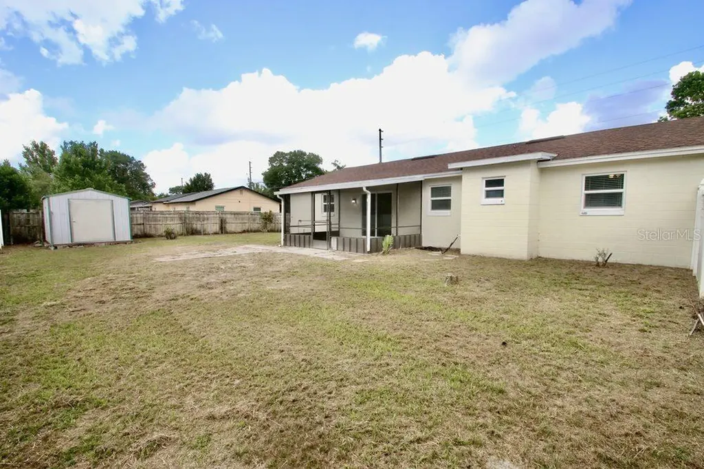 2202 Murdock Boulevard Orlando FL 32817
