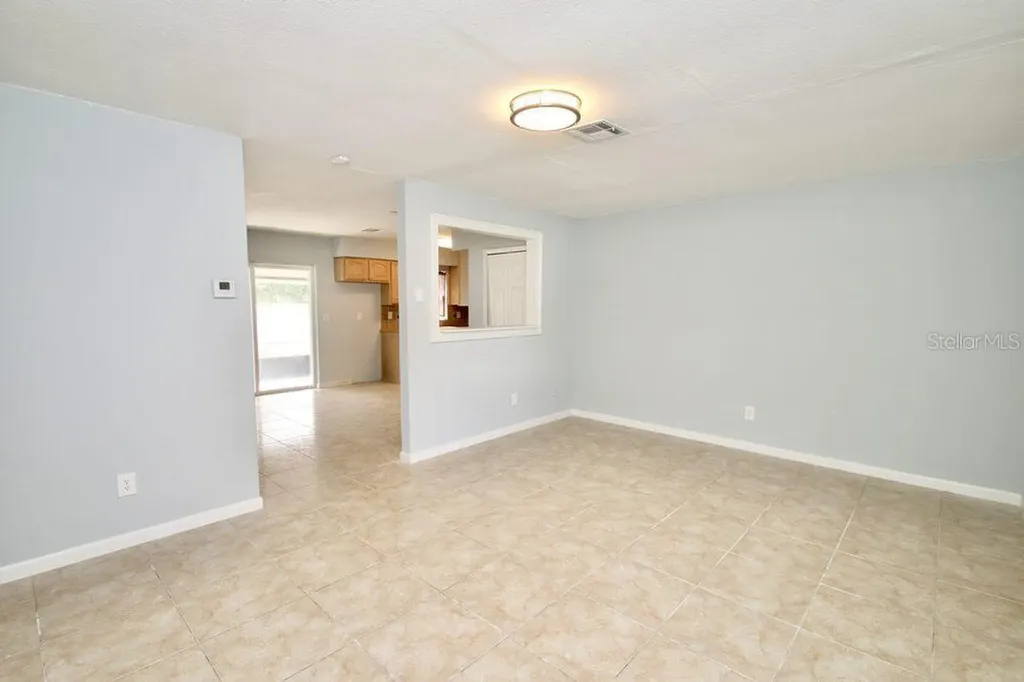 2202 Murdock Boulevard Orlando FL 32817