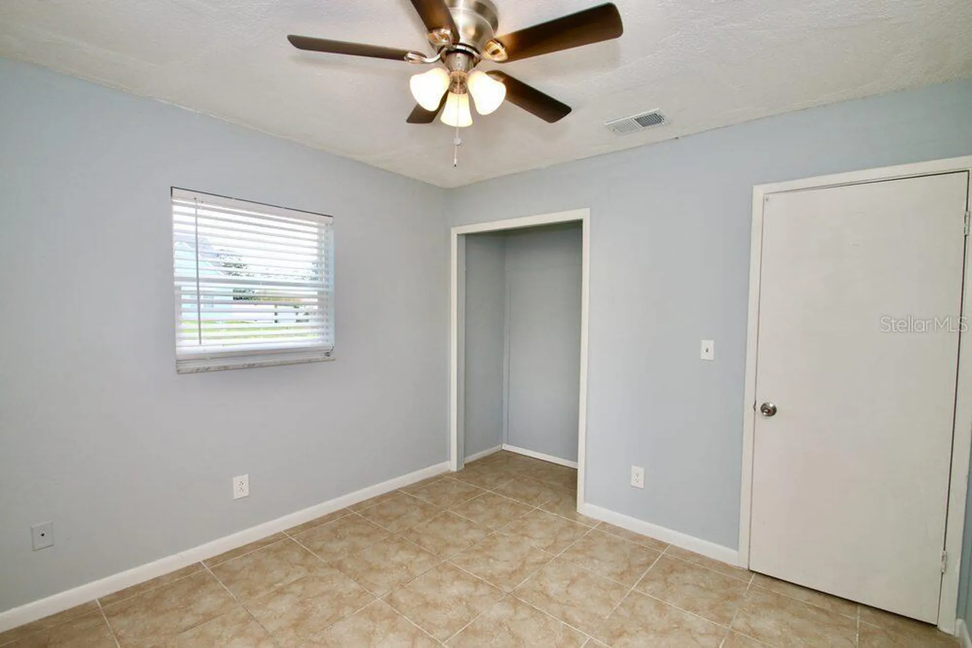 2202 Murdock Boulevard Orlando FL 32817